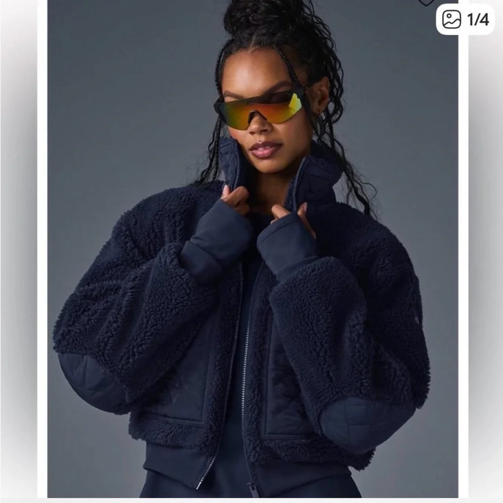 ALO Yoga Women's Dark Navy Teddy Jacket - Picture 4 of 6